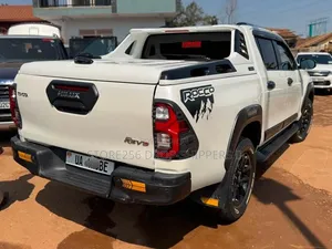 Toyota Hilux Revo Double Cab Deisel 2.8 AWD 2020 White