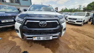 Toyota Hilux Revo Double Cab Deisel 2.8 AWD 2020 White
