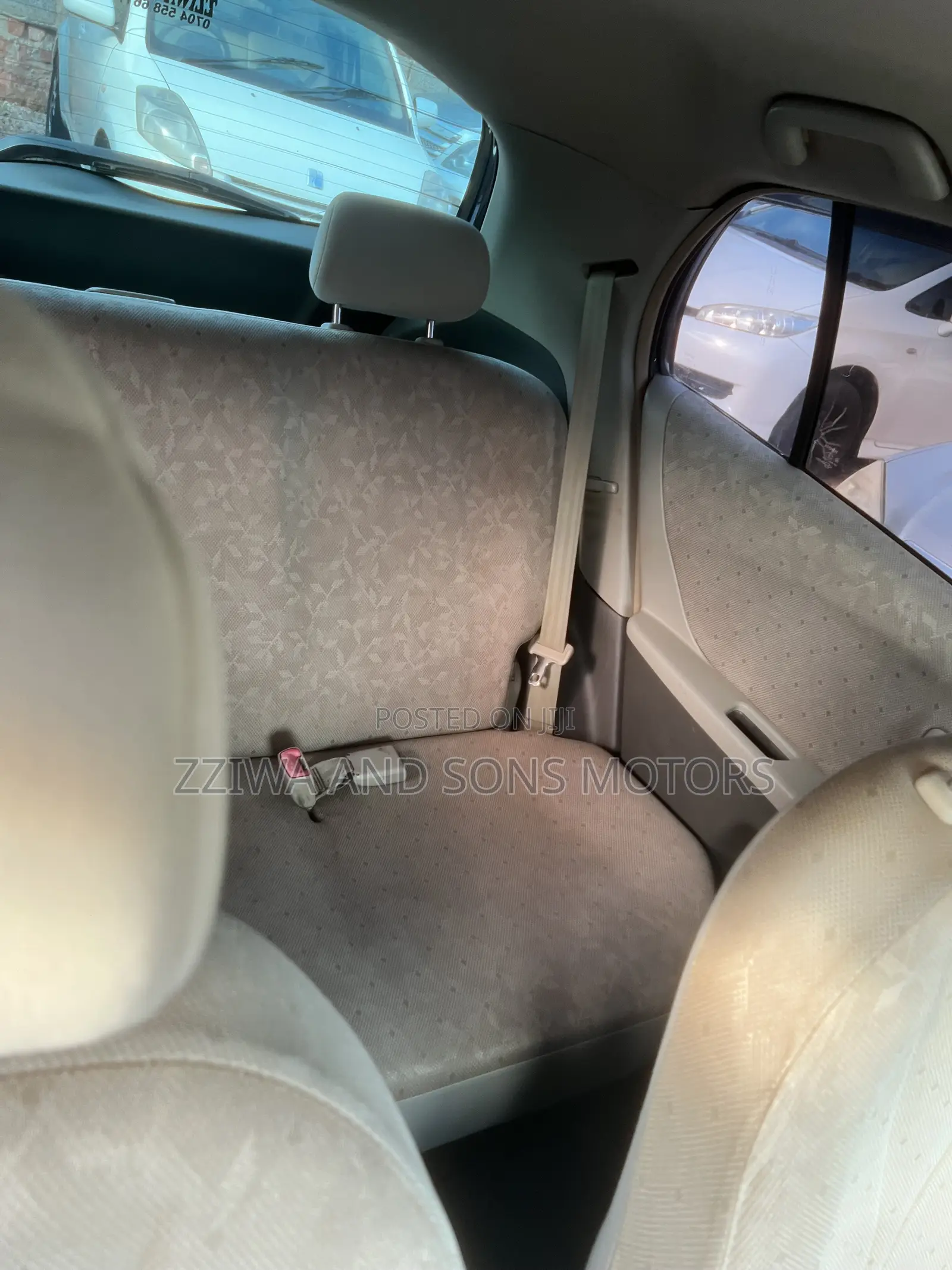 Toyota Vitz 1.5 FWD 5dr 2012 Blue