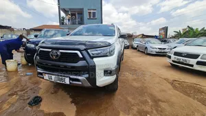 Toyota Hilux Revo Double Cab Deisel 2.8 AWD 2020 White