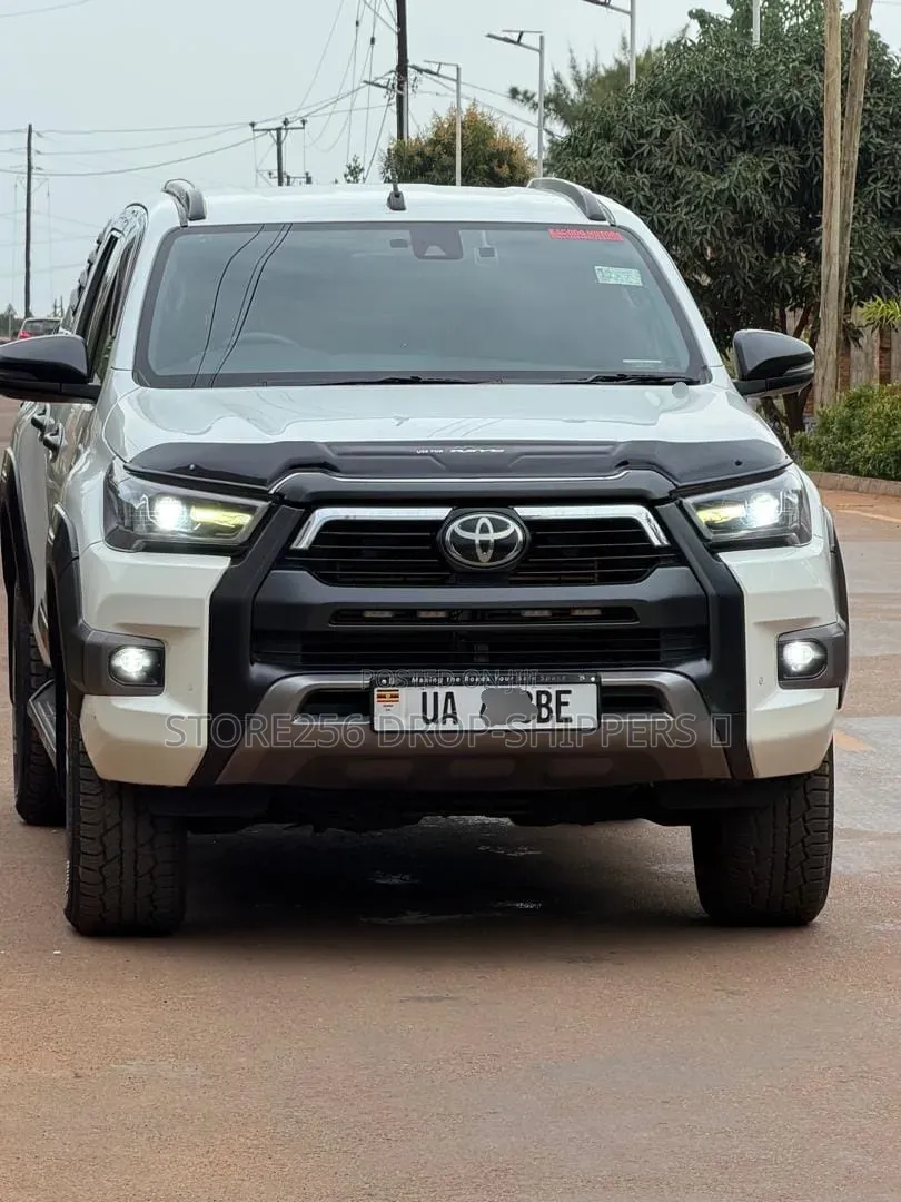 Toyota Hilux Revo Double Cab Deisel 2.8 AWD 2020 White