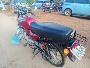 Bajaj Boxer 100 2023 Red