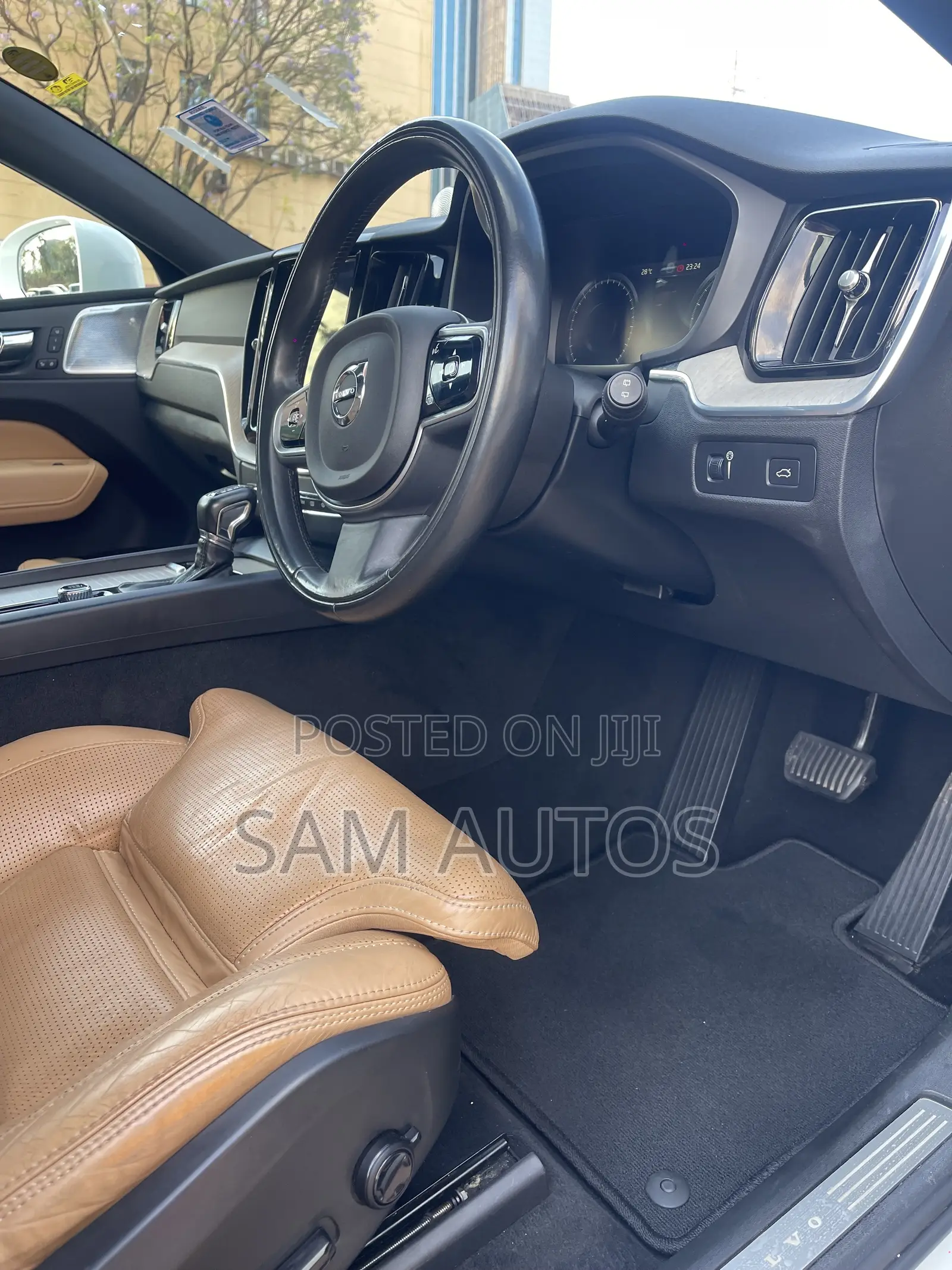 Volvo XC60 2017 White