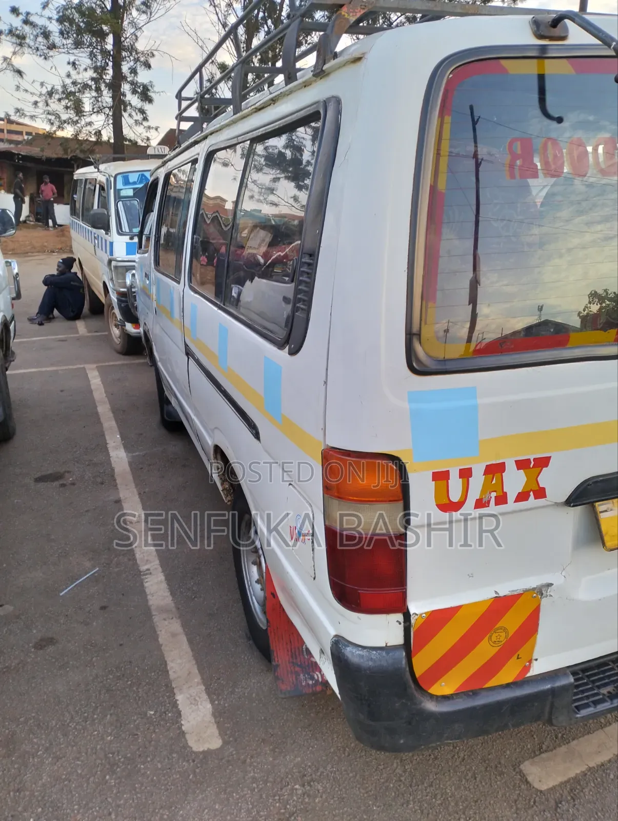 Toyota HiAce 2001 White