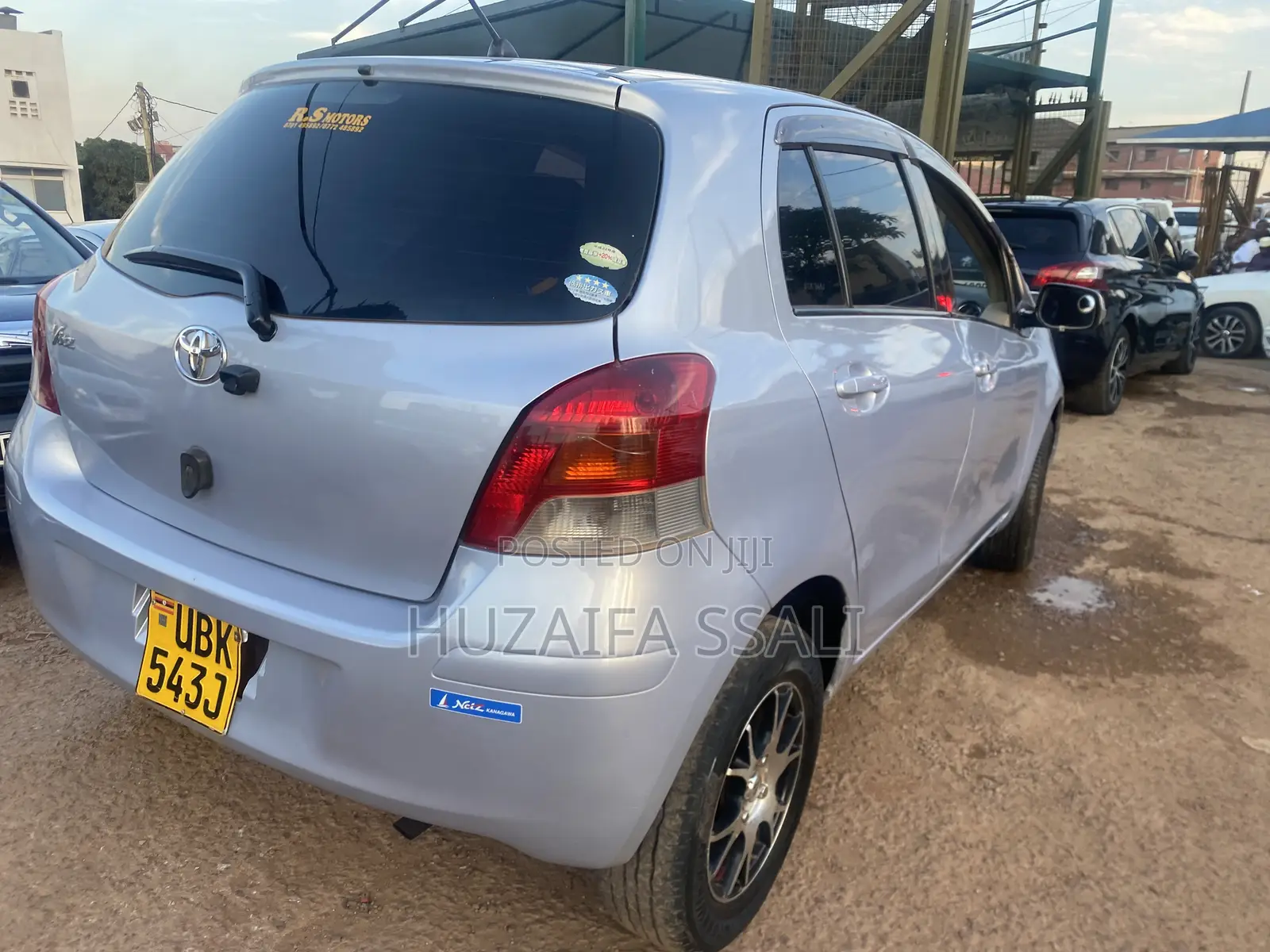 Toyota Vitz 2009 Blue