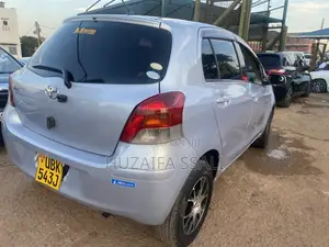 Toyota Vitz 2009 Blue