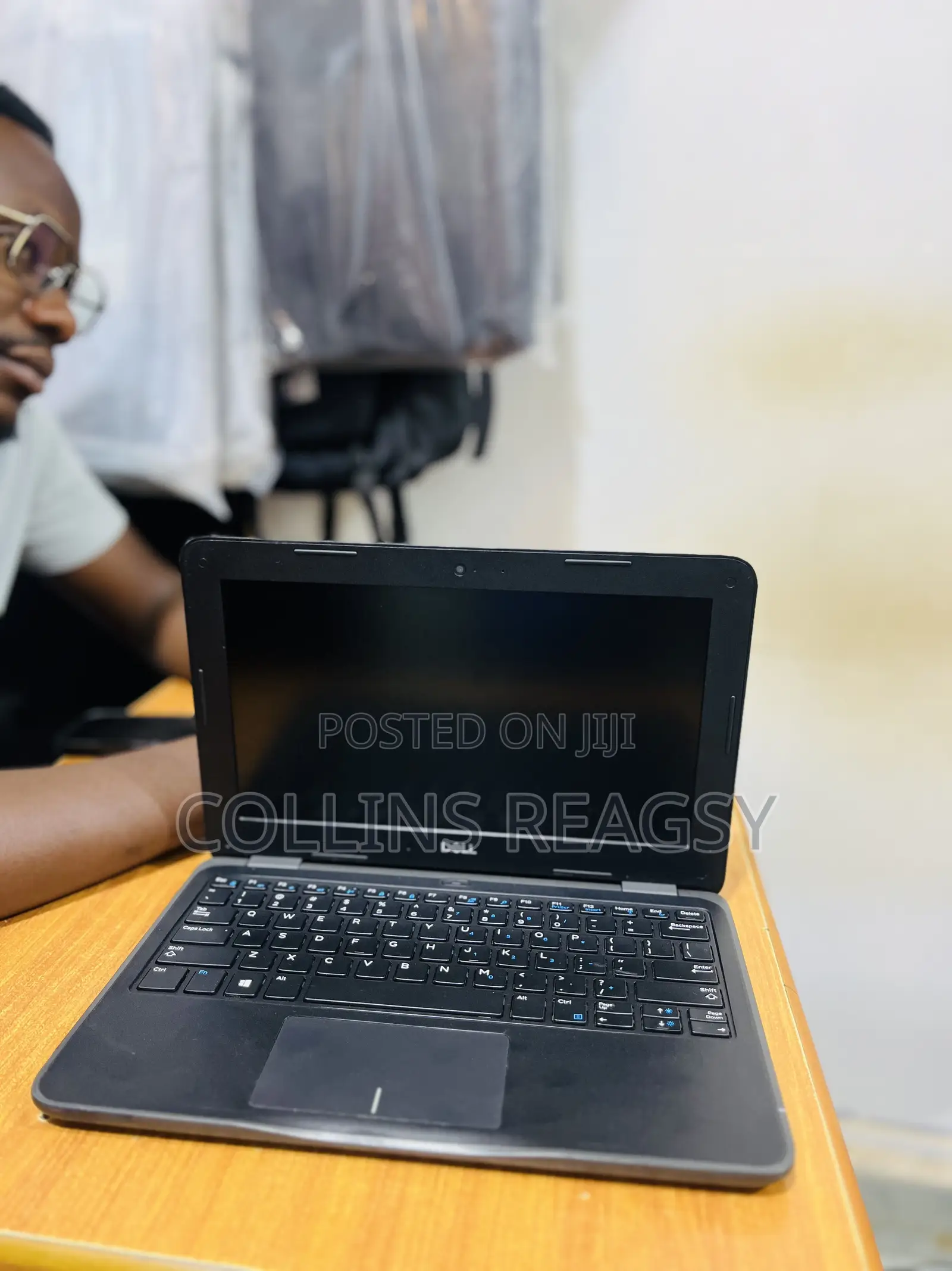 Laptop Dell Latitude 3180 4GB Intel Celeron SSD 128GB