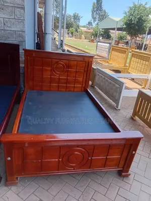 4 by 6 Brown Colored Tile Bed