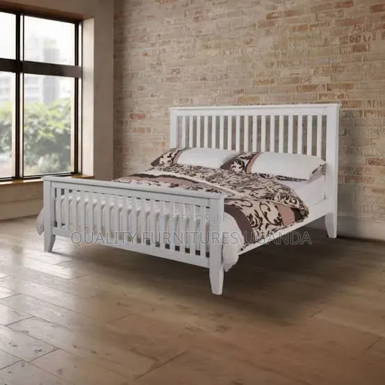 5x6 White Striped Bed