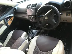 Toyota Vanguard 2008 Silver