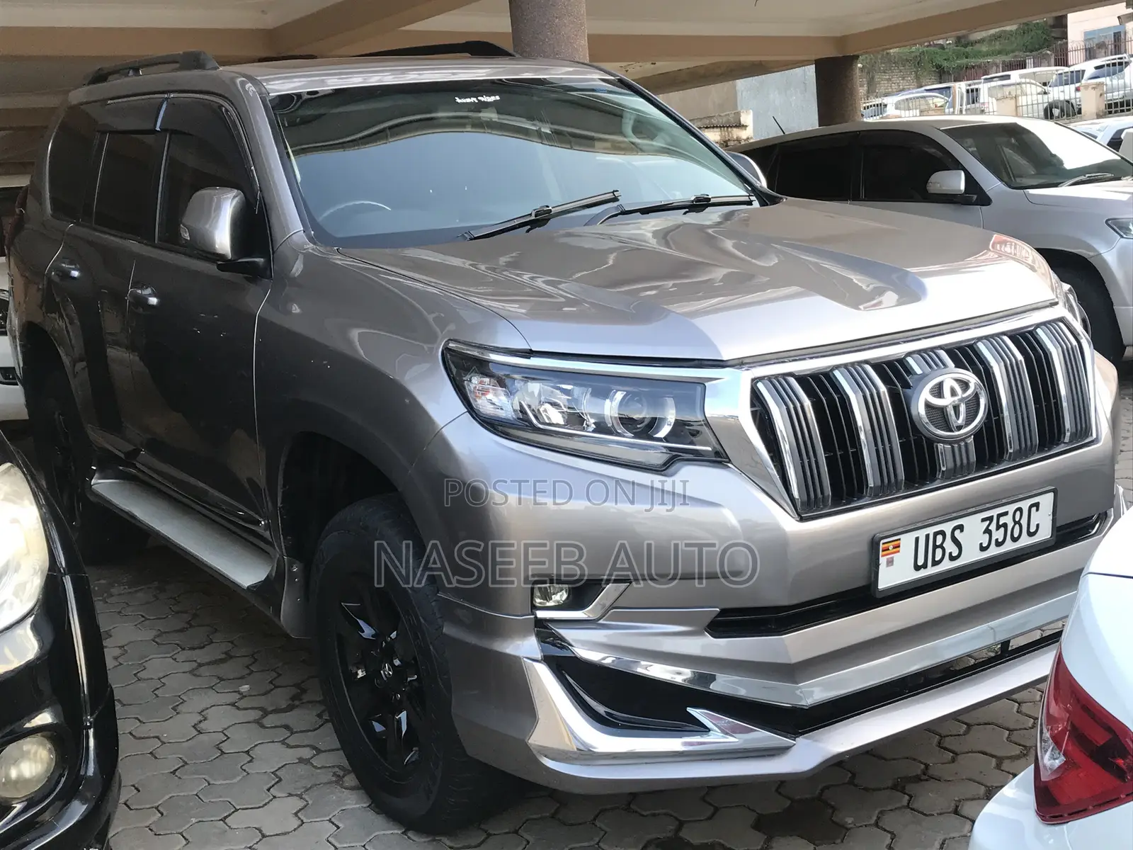 Toyota Land Cruiser Prado 2015 Gray