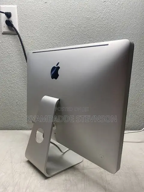 Desktop Computer Apple iMac 8GB Intel Core i5 HDD 500GB