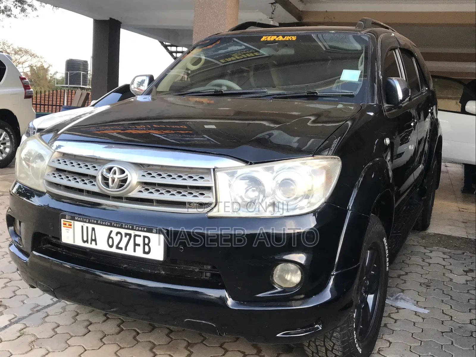 Toyota Fortuner 2011 Black