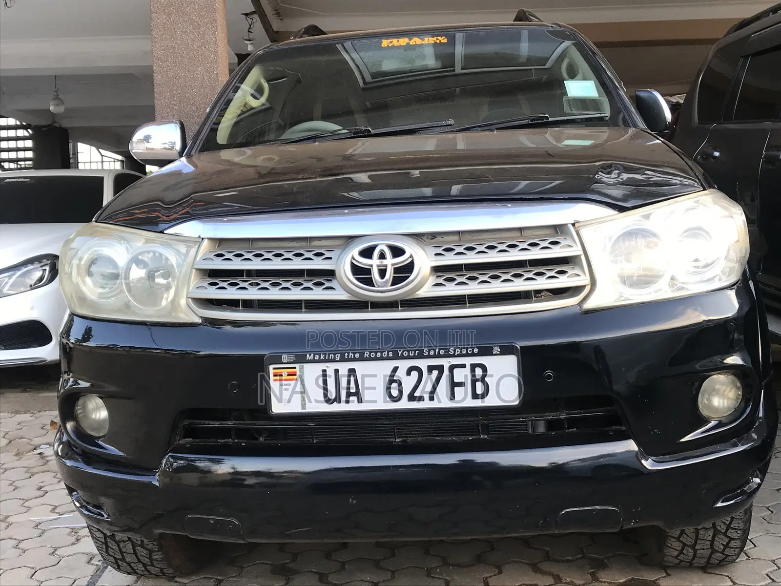 Toyota Fortuner 2011 Black