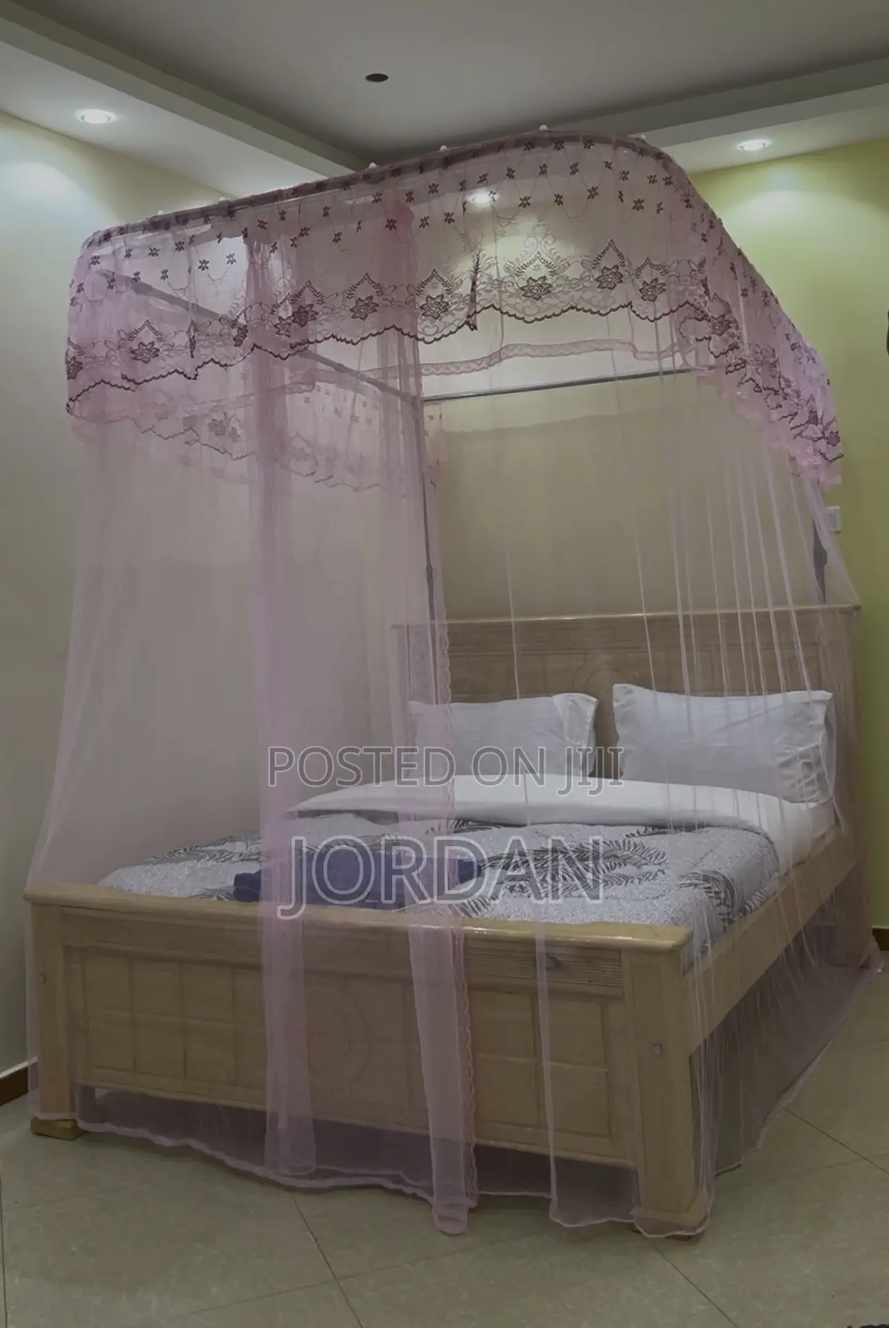 Strong Perfect Mosquito Nets