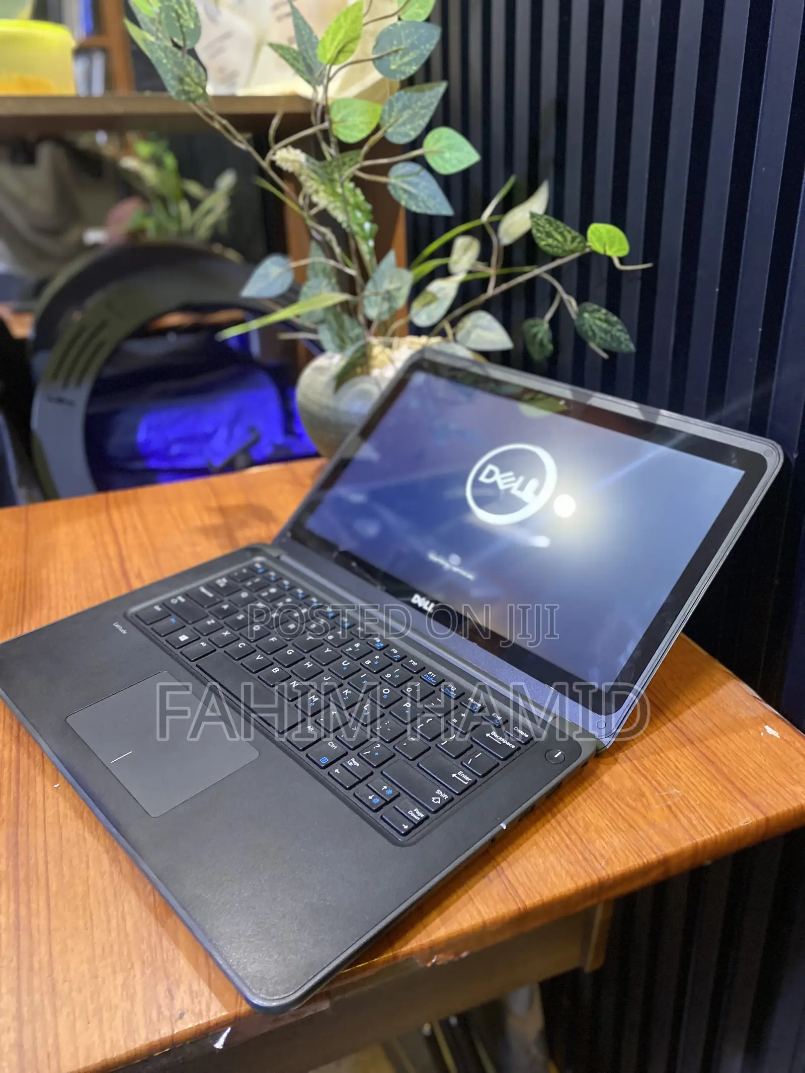 New Laptop Dell Latitude 13 3380 8GB Intel Core i3 HDD 750GB