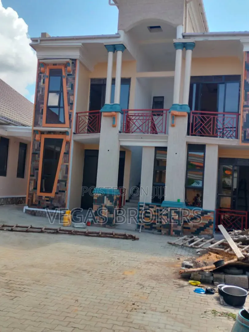 1bdrm House in Vegas Brokers House, Rubaga for rent
