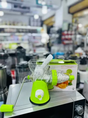 Multifunctional Manual Juicer
