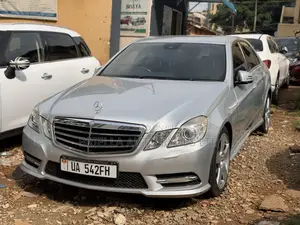 Mercedes-Benz E250 2011 Silver