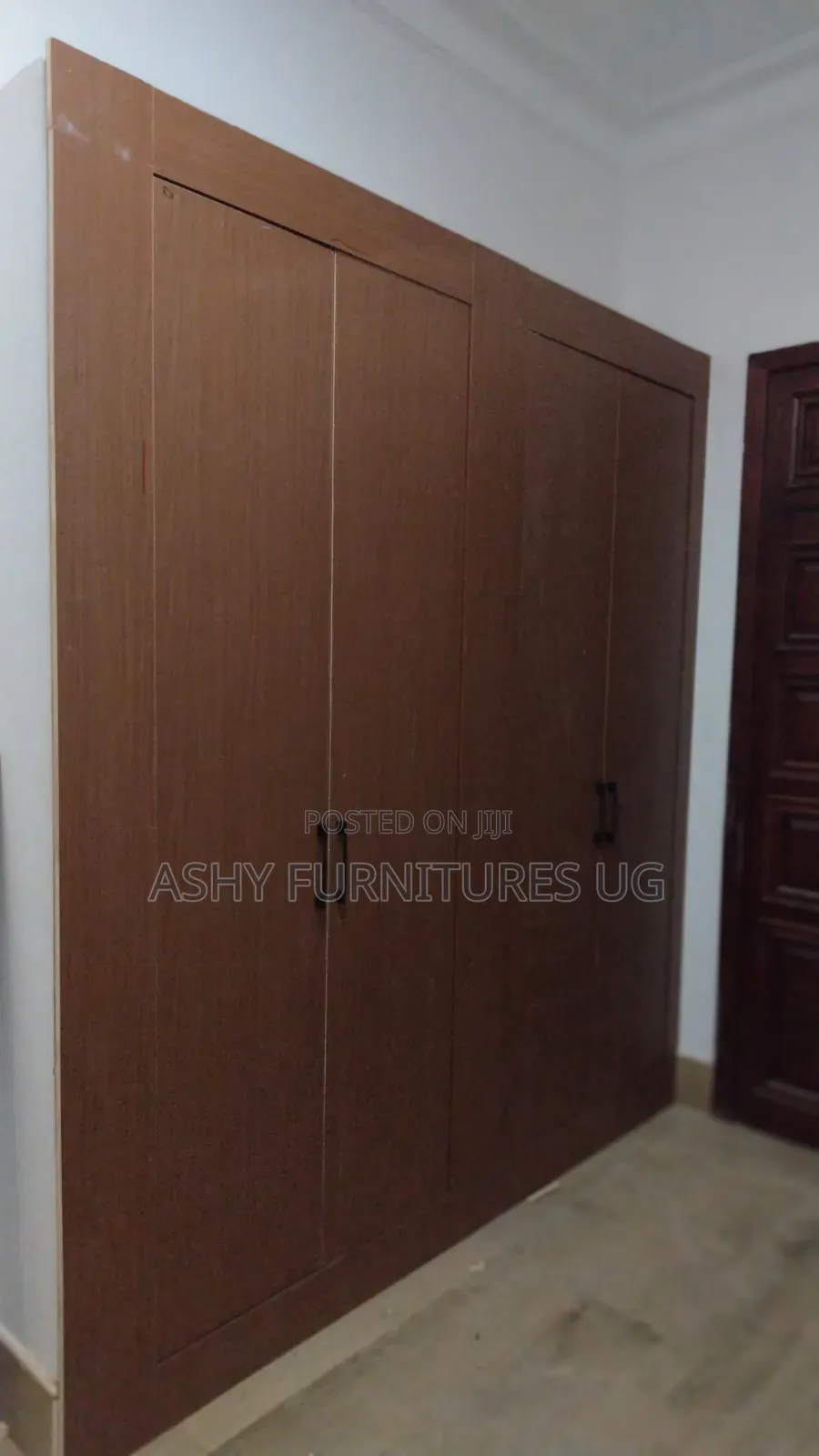Modern Simple Closets for Your Ideal Space