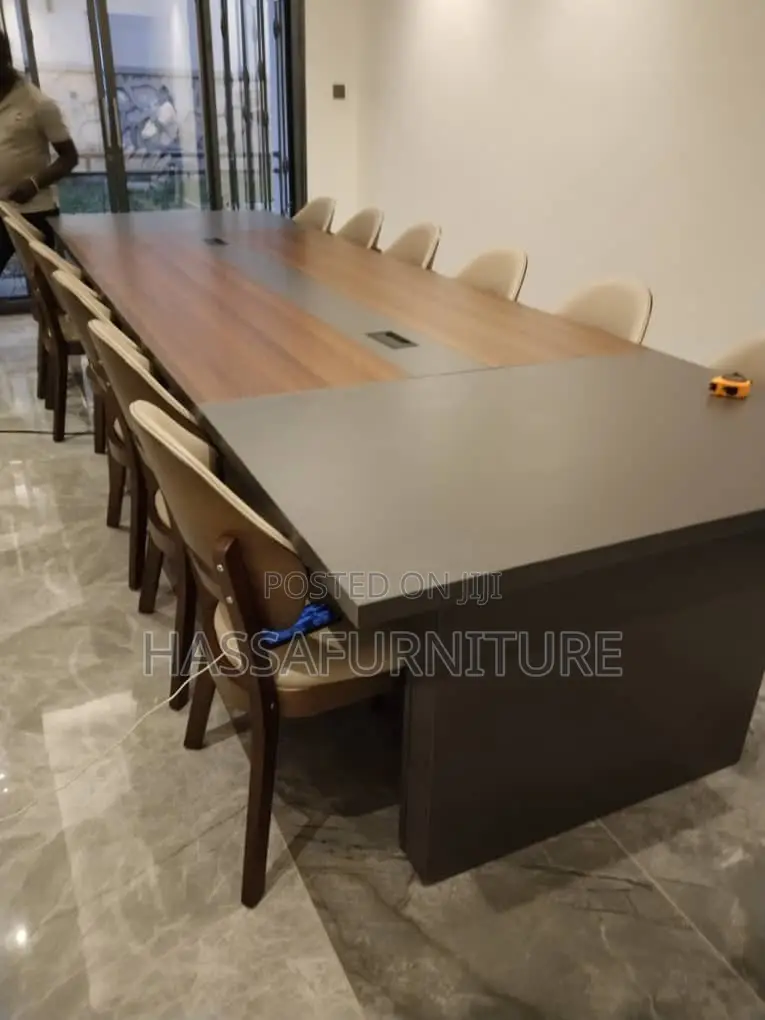 Executive Boardroom Table 10seaters