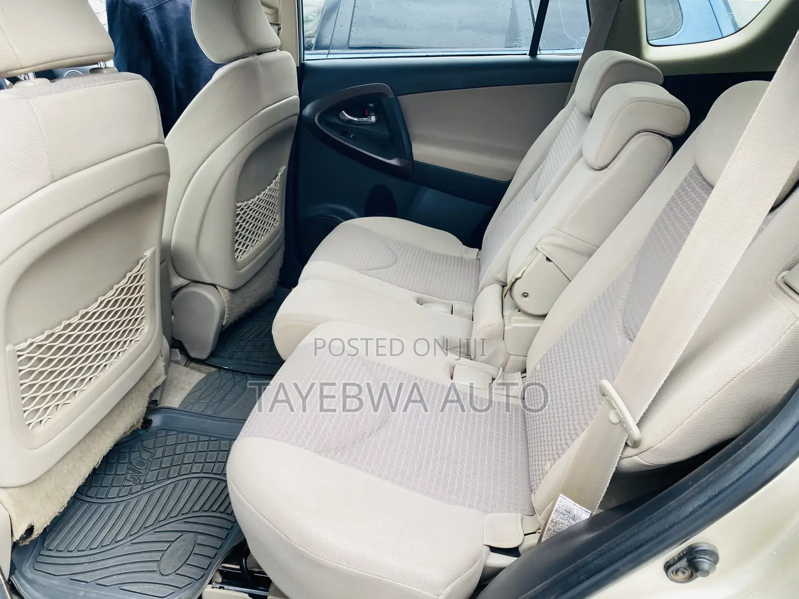 Toyota Vanguard 2011