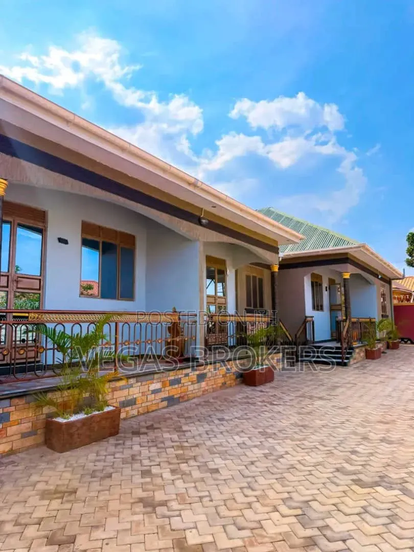 2bdrm House in Vegas Property, Rubaga for rent