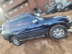 Toyota RAV4 Base 4x4 1999 Blue