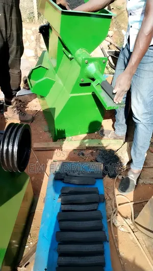 500kg/Hr. BM: AZ Briquettes Making Machine.
