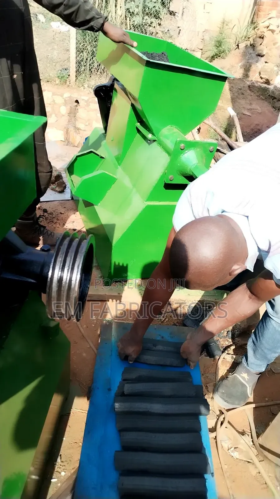 500kg/Hr. BM: AZ Briquettes Making Machine.