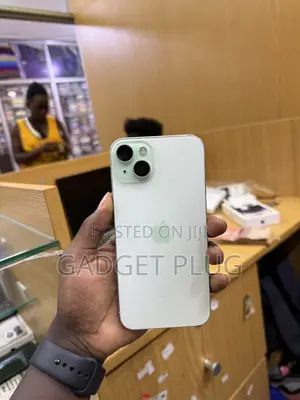 Apple iPhone 15 Plus 128 GB Green