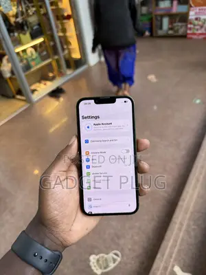 Apple iPhone 13 128 GB Green
