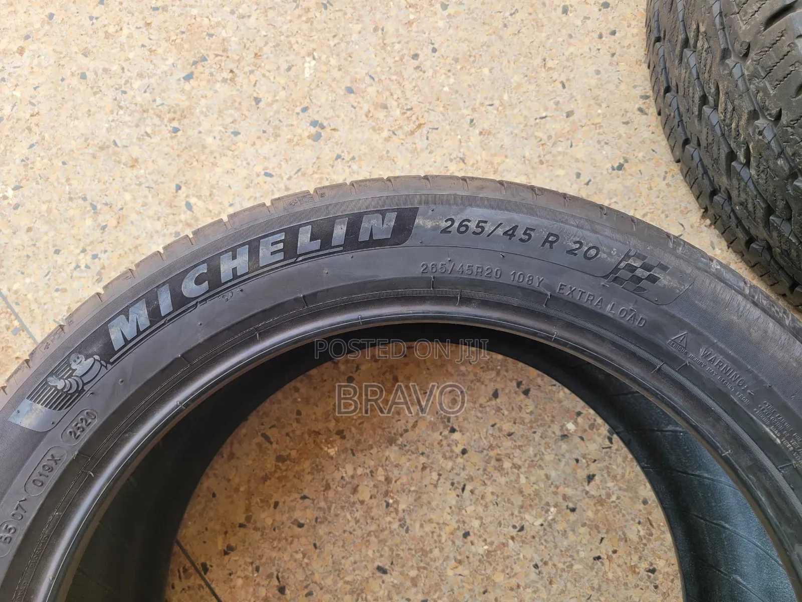 265/45r20 Michelin Tyre in Good Condition