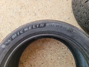 265/45r20 Michelin Tyre in Good Condition