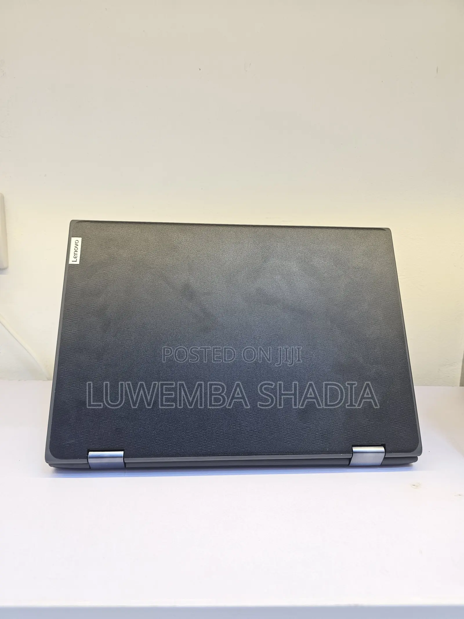 New Laptop Lenovo 300e 4GB Intel Celeron SSD 128GB