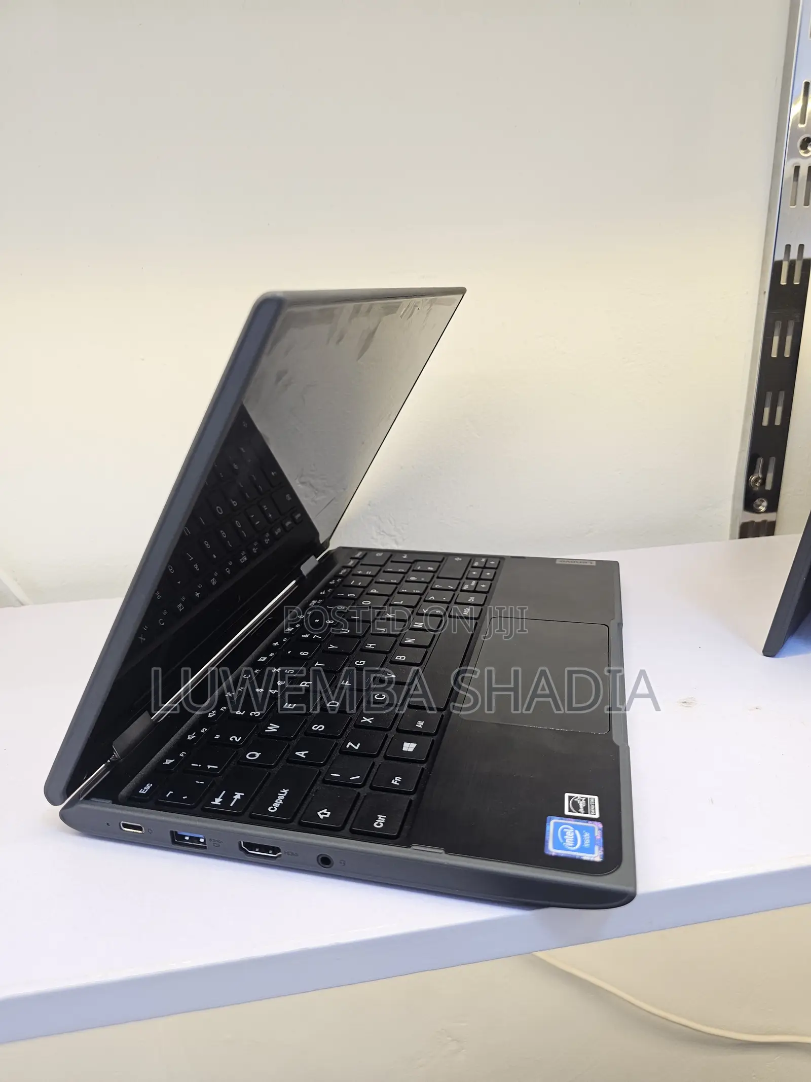 New Laptop Lenovo 300e 4GB Intel Celeron SSD 128GB