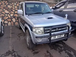 Mitsubishi Pajero Mini VR 2010 Silver
