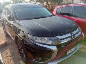Mitsubishi Outlander 2.0 PHEV AWD 2017 Black