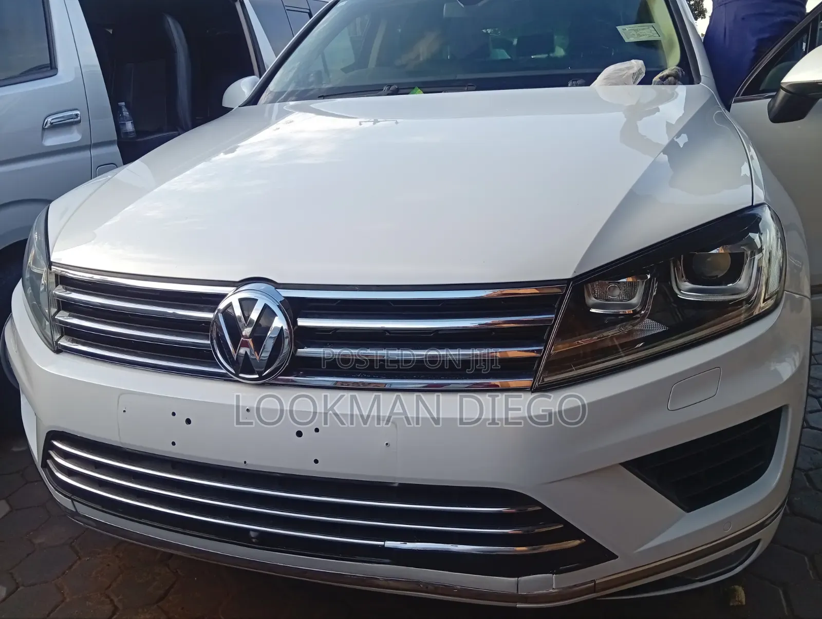 Volkswagen Touareg 2017 White