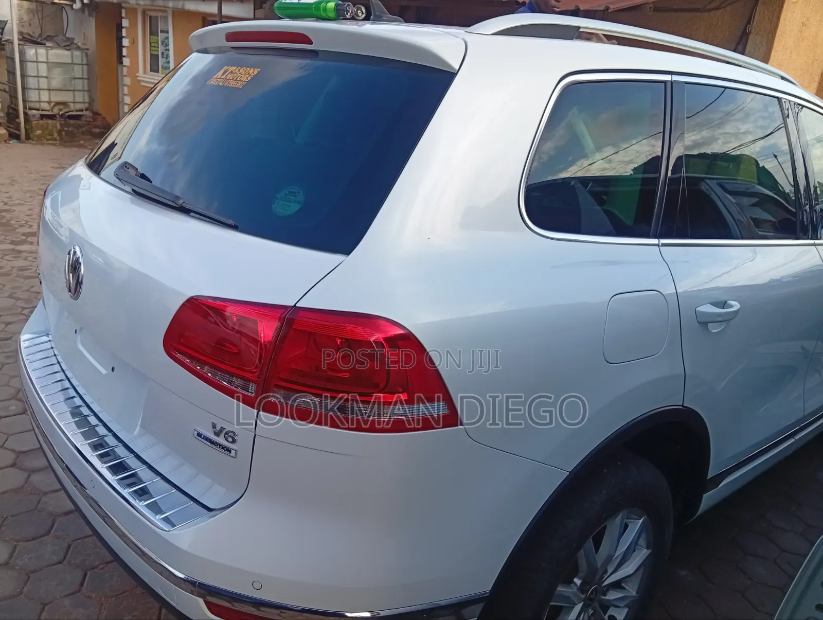 Volkswagen Touareg 2017 White