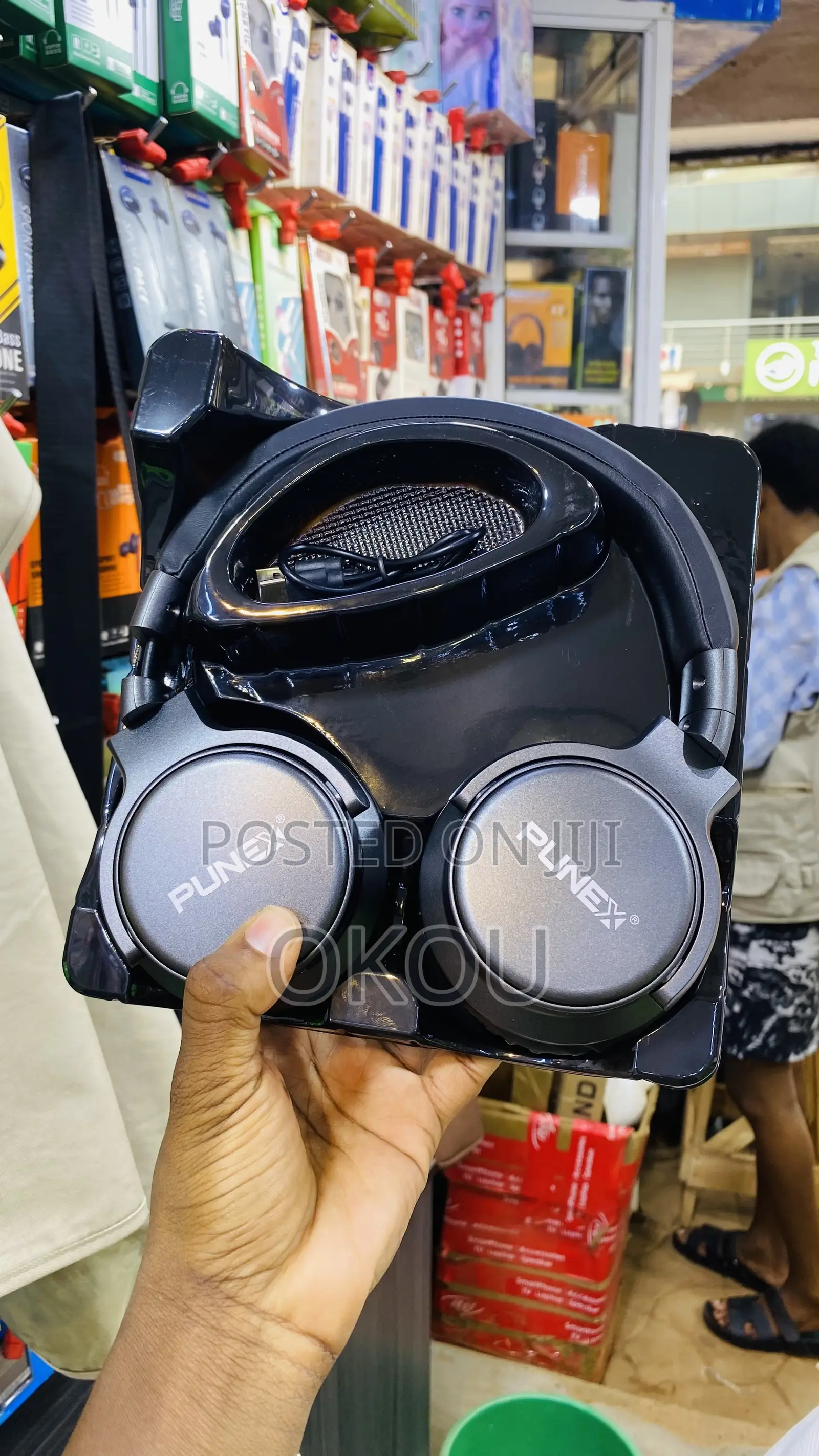 Punes Hardbass Headphones