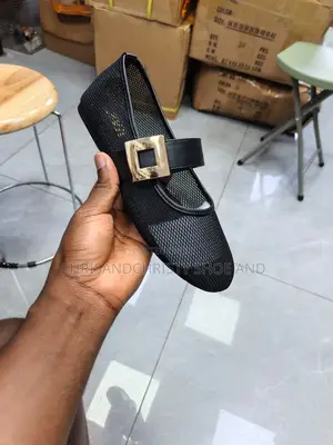 Breathable Mary Jane Flats With Gold Buckle