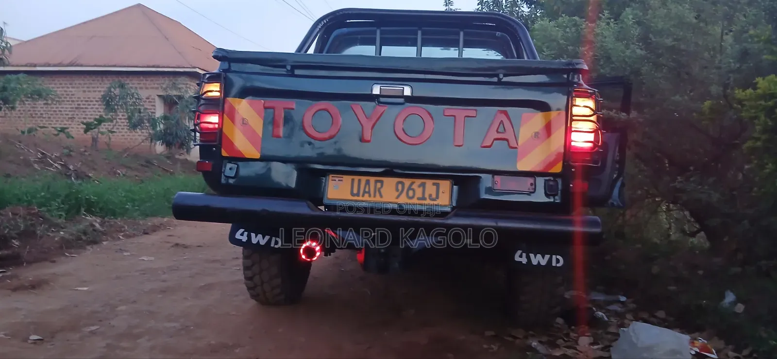 Toyota Hilux 1998 Green