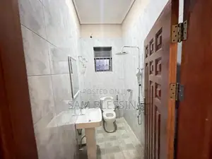5bdrm Mansion in Munyonyo, Central Division for sale