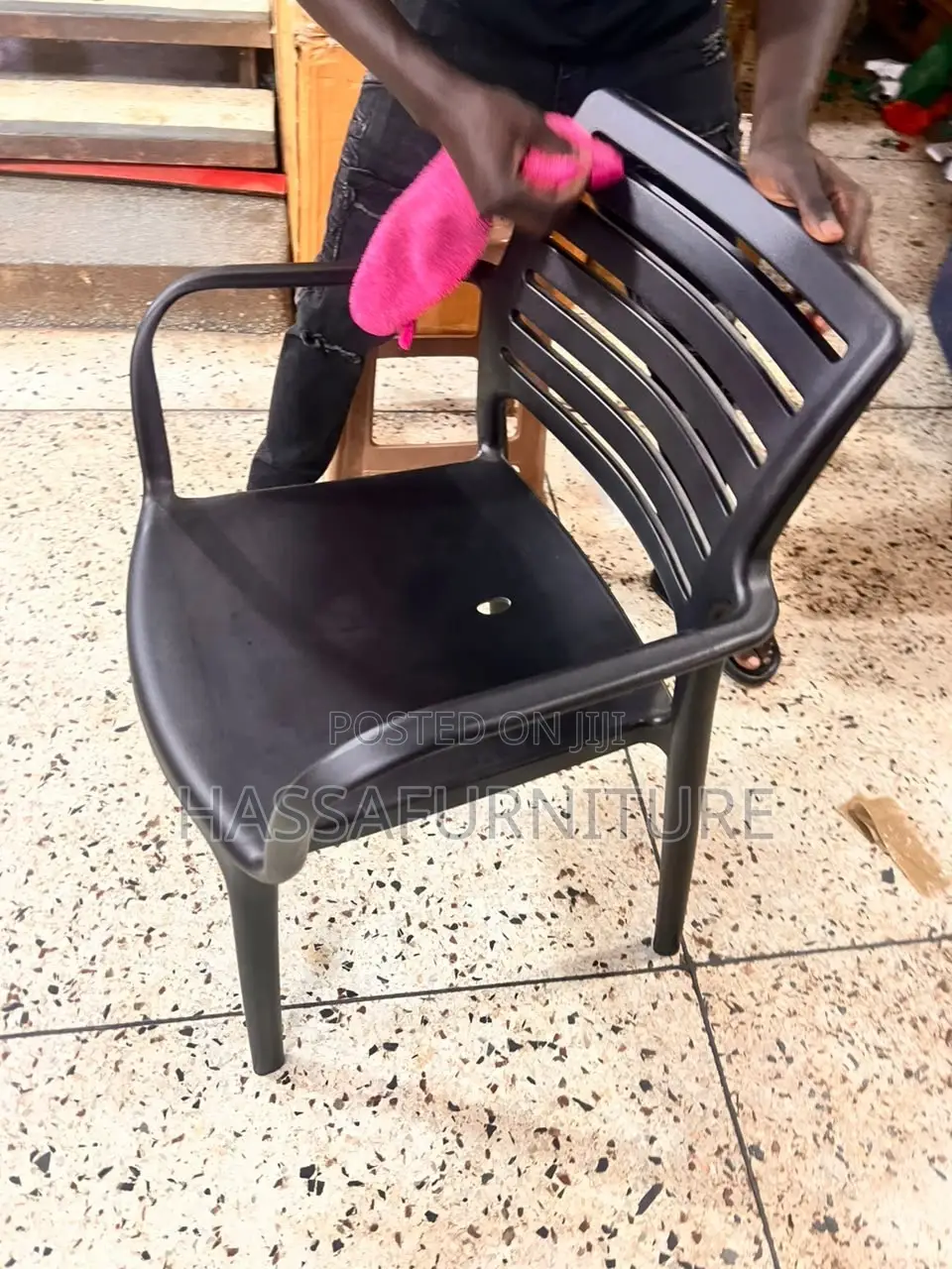 Plastic Chairs for Bar and Restaurant