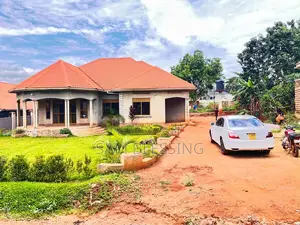 4bdrm House in Gayaza, Wakiso / Wakiso for sale
