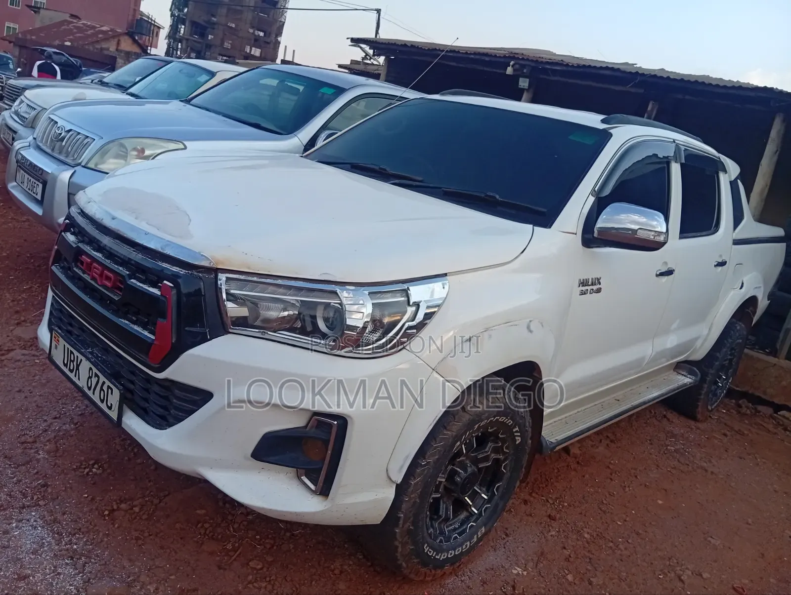 Toyota Hilux SR 4x4 2014 White