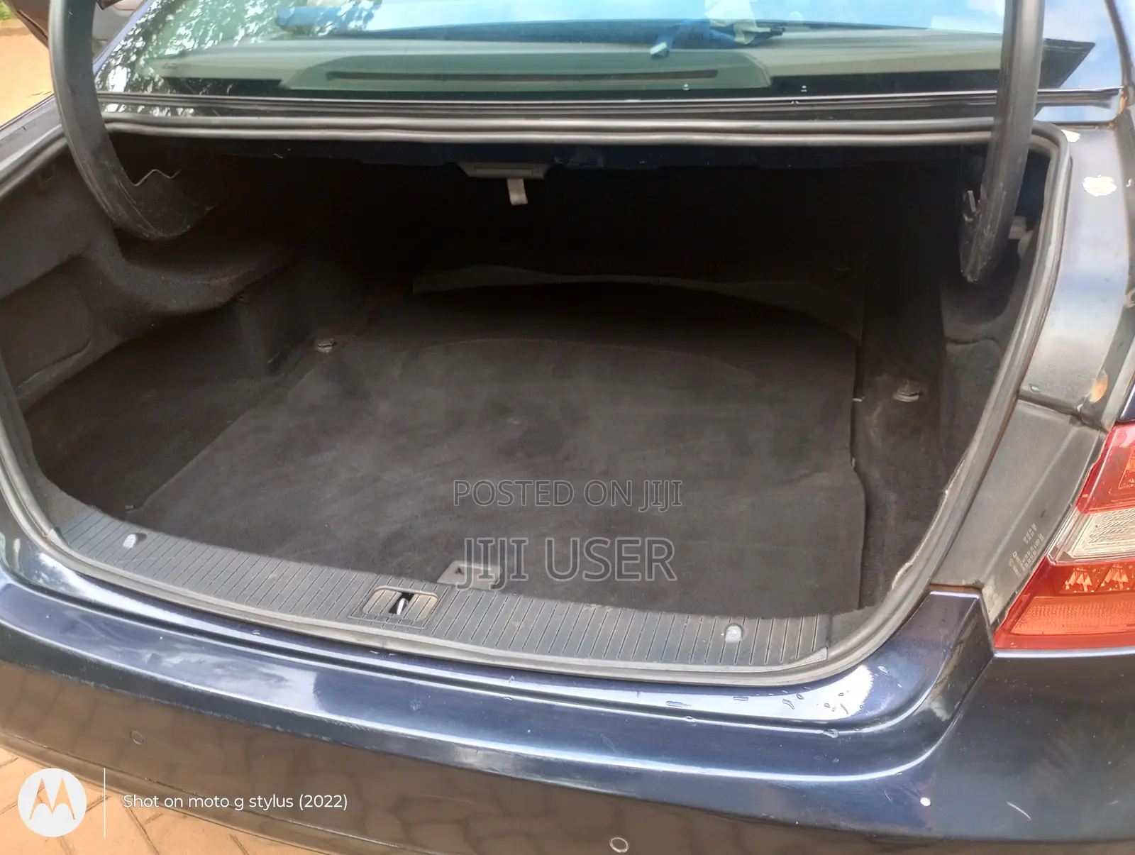 Mercedes-Benz E220 2010 Blue