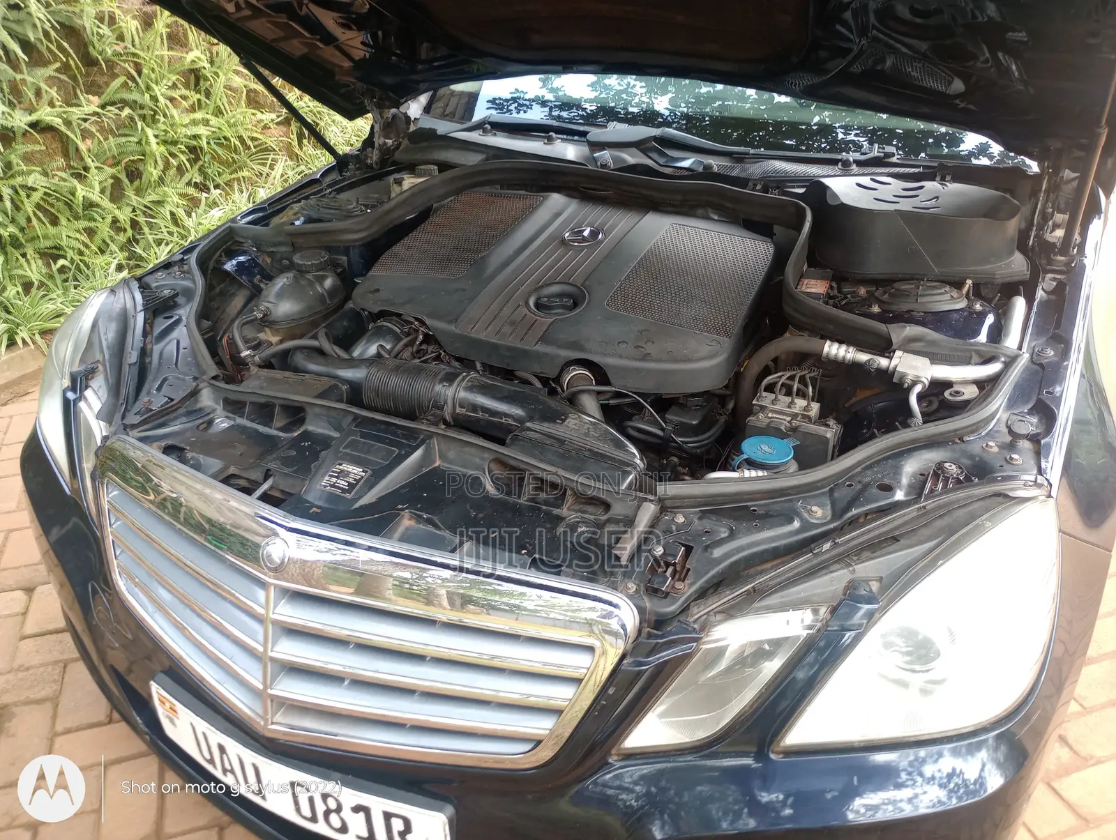 Mercedes-Benz E220 2010 Blue