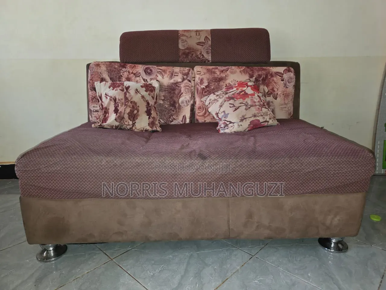 Sofa Set on Sell